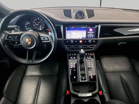 Used 2022 Porsche Macan AWD/4WD image 14