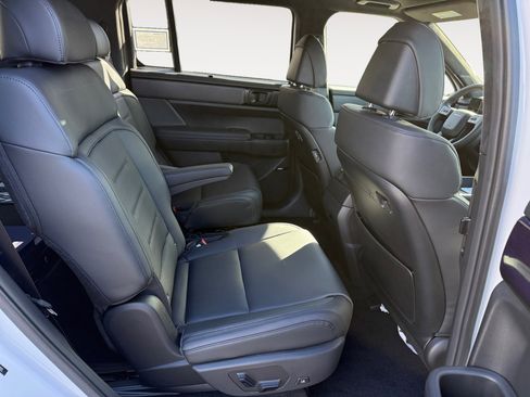 New 2026 Hyundai Santa Fe Calligraphy w/ Tow & Go Package AWD/4WD image 18