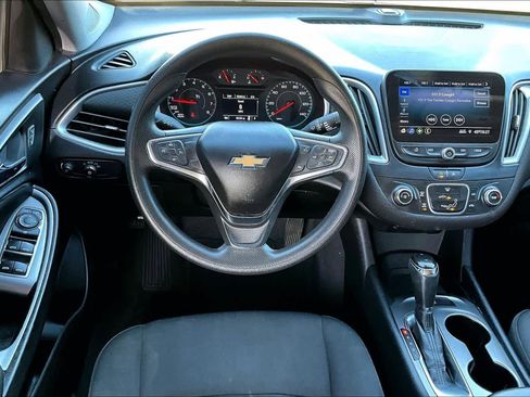 Used 2020 Chevrolet Malibu LS image 5