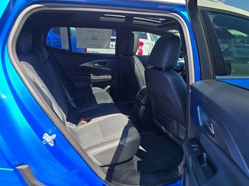 New 2025 Chevrolet Equinox EV LT w/ Convenience Package II FWD image 14
