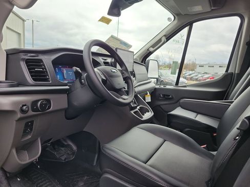 New 2026 Ford Transit 250 148 Medium Roof image 21