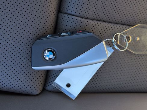 Used 2025 BMW X3 xDrive30i w/ Premium Package image 35