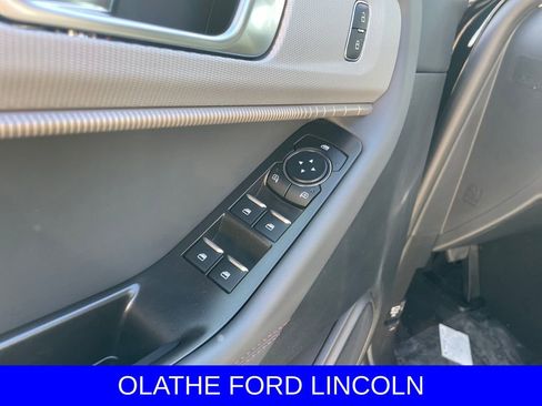 New 2026 Ford Explorer Active image 17