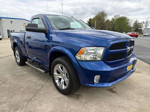 Used 2014 RAM 1500 Express AWD/4WD image 4