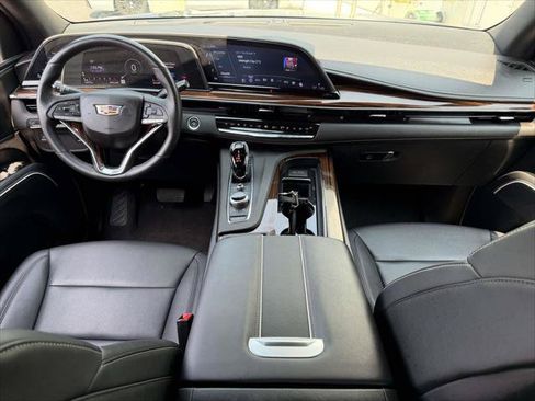 Used 2023 Cadillac Escalade ESV Luxury AWD/4WD image 16