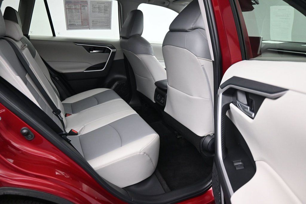 Used 2023 Toyota RAV4 XLE Premium FWD image 12