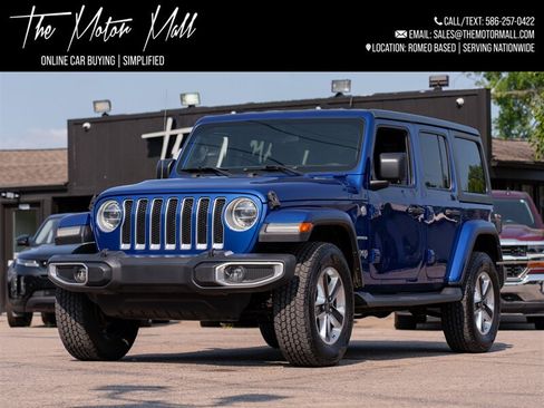 Used 2018 Jeep Wrangler Unlimited Sahara w/ Dual Top Group AWD/4WD image 1