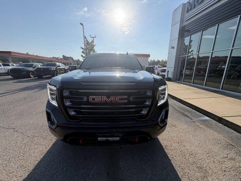Used 2022 GMC Sierra 1500 AT4 w/ AT4 Preferred Package AWD/4WD image 6