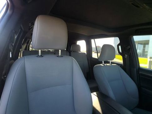 Used 2023 Lexus GX 460 w/ Black Line Special Edition AWD/4WD image 31