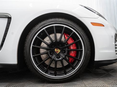 Used 2016 Porsche Panamera GTS AWD/4WD image 14
