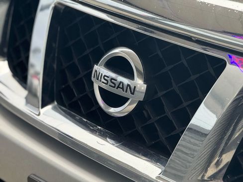 Used 2009 Nissan Titan XE image 12