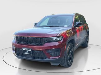 Used 2024 Jeep Grand Cherokee Altitude AWD/4WD video 1