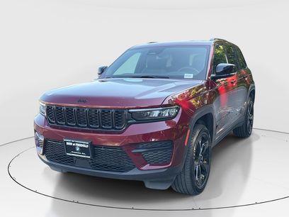 Used 2024 Jeep Grand Cherokee Altitude