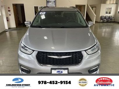 Used 2021 Chrysler Pacifica Touring