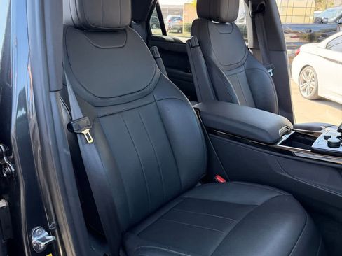 Used 2023 Land Rover Range Rover Sport SE Dynamic AWD/4WD image 12