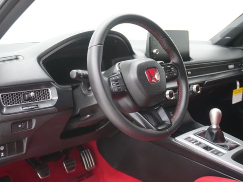Used 2025 Honda Civic Type R image 11
