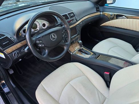 Used 2008 Mercedes-Benz E 550 Sedan image 9