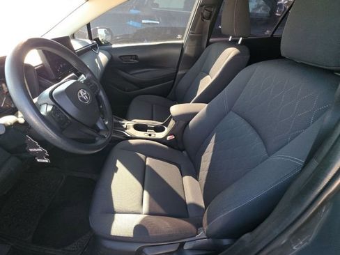 Used 2024 Toyota Corolla LE image 4