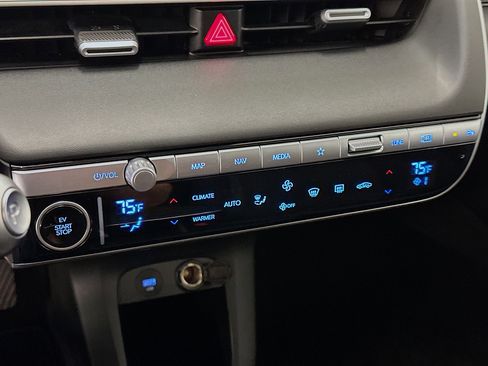 Used 2024 Hyundai Ioniq 5 SEL image 24