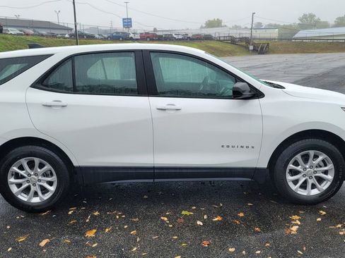 Used 2021 Chevrolet Equinox LS image 14