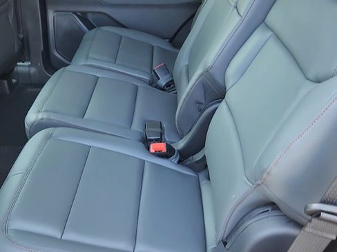 New 2025 Ford Explorer Active w/ Active Comfort Package image 22