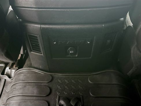 Used 2015 RAM 1500 Laramie w/ Convenience Group image 22