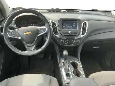 Used 2018 Chevrolet Equinox LT image 10