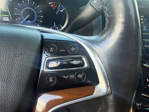 Used 2019 Cadillac Escalade Luxury AWD/4WD image 22