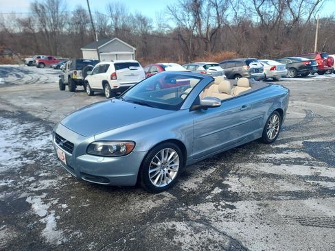 Used 2009 Volvo C70 T5 image 3