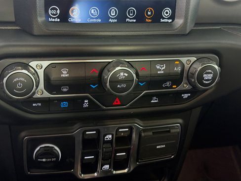 Used 2023 Jeep Wrangler Unlimited w/ 8.4" Radio Group AWD/4WD image 23