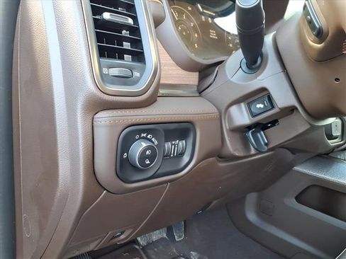 New 2026 RAM 2500 Limited AWD/4WD image 13