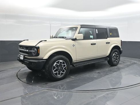 New 2026 Ford Bronco Outer Banks image 34