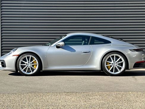 Used 2024 Porsche 911 Carrera S RWD image 2