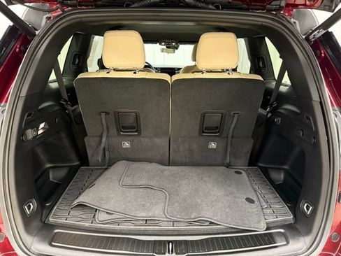 Used 2023 Jeep Grand Cherokee L Limited w/ Luxury Tech Group II image 25