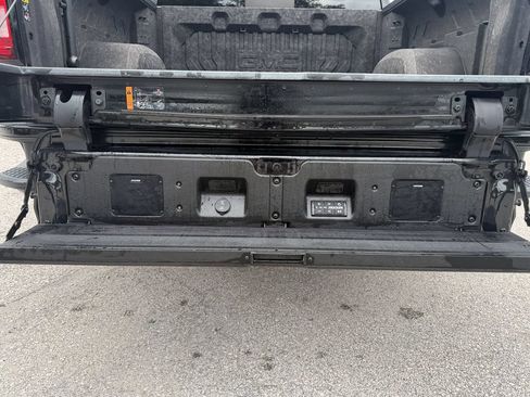 Used 2021 GMC Sierra 1500 Denali w/ Denali Ultimate Package AWD/4WD image 12
