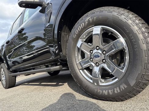 New 2025 Ford Ranger Lariat w/ Chrome Accent Package image 9