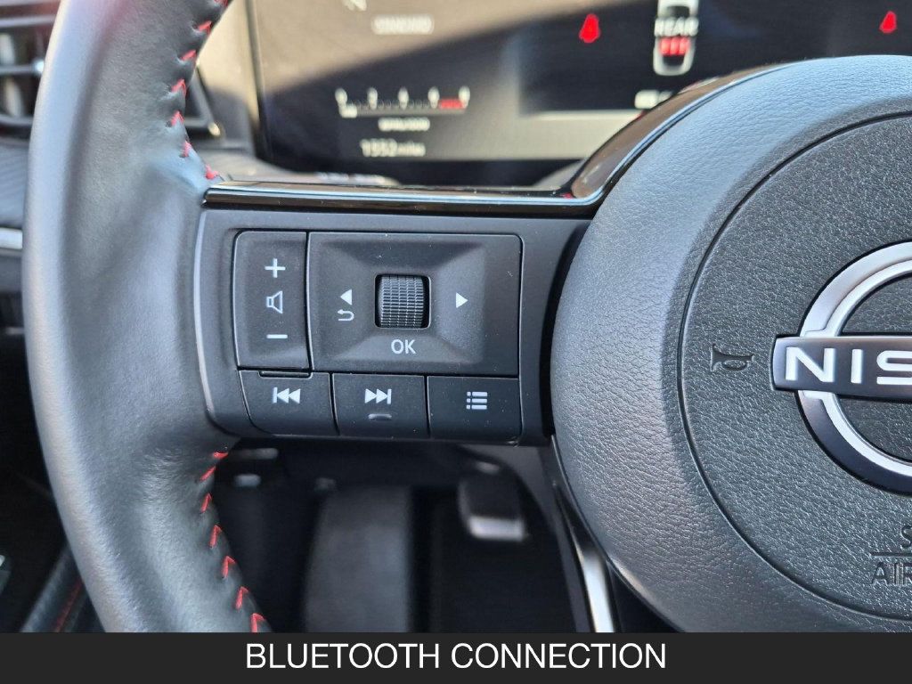 Certified 2025 Nissan Kicks SR FWD image 17