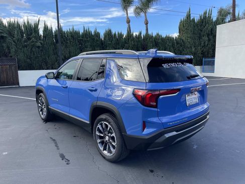 Used 2025 GMC Terrain Elevation w/ Elevation Premium Package image 7