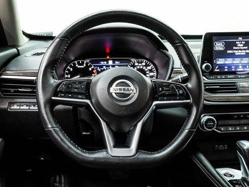 Used 2021 Nissan Altima 2.5 SL FWD image 23