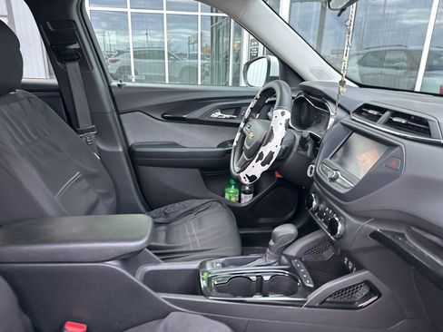 Used 2023 Chevrolet TrailBlazer LT AWD/4WD image 43