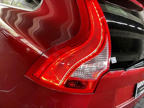 Used 2013 Volvo XC60 3.2 Premier image 27