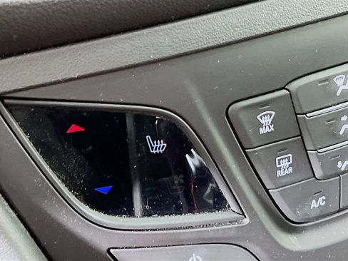 Certified 2020 Buick Envision Essence AWD/4WD image 17
