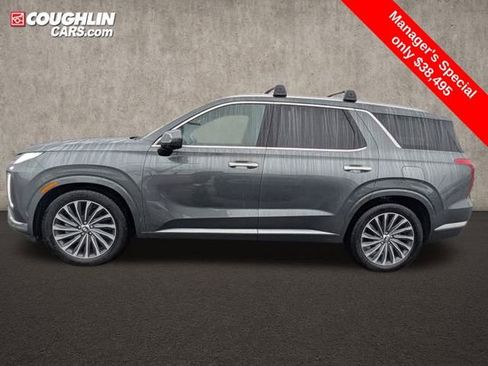 Used 2024 Hyundai Palisade Calligraphy image 4