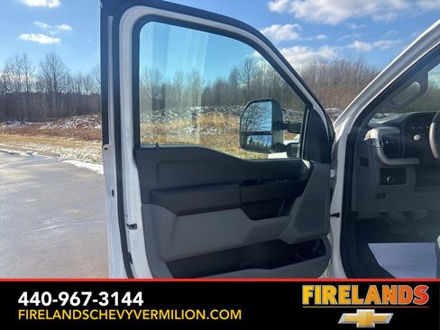 Used 2024 Ford F250 XL w/ XL Driver Assist Package image 9