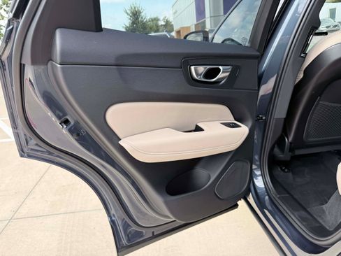 Certified 2026 Volvo XC60 B5 Plus AWD/4WD image 15