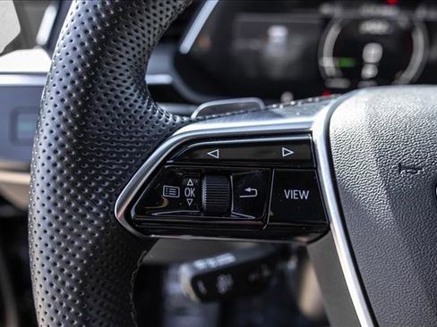 Used 2023 Audi e-tron S Prestige w/ Prestige Package image 14