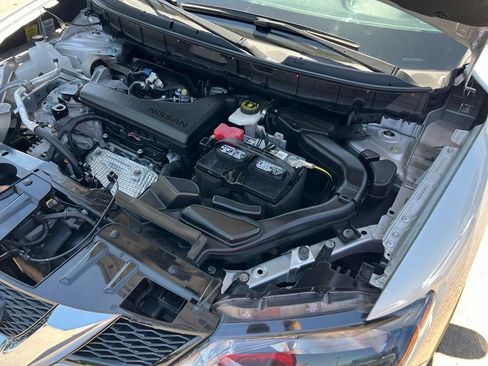 Used 2016 Nissan Rogue S AWD/4WD image 43