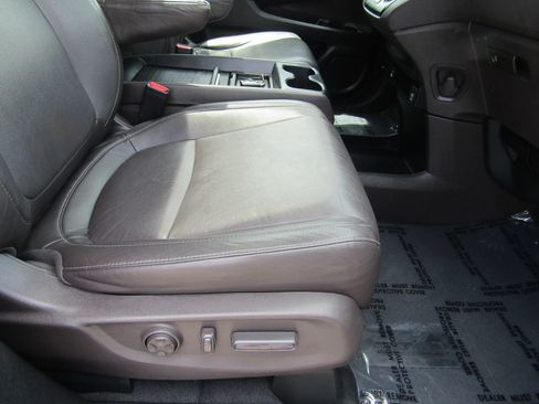 Used 2022 Honda Odyssey EX-L image 11