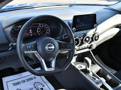 Used 2025 Nissan Sentra SV image 14