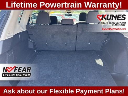 Used 2023 Nissan Rogue S AWD/4WD image 36